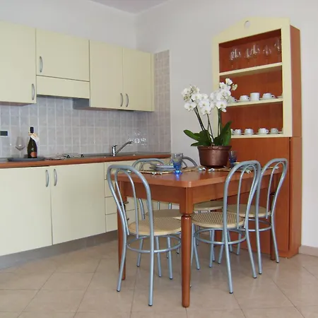 Apartmanhotel Torre Del Mar 4*