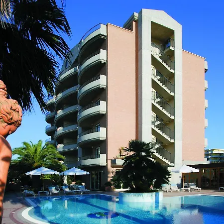 Torre Del Mar 4*