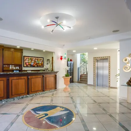 Torre Del Mar 4* Alba Adriatica