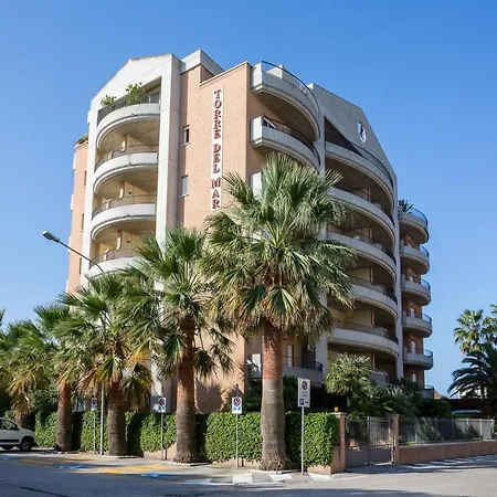 Torre Del Mar 4*