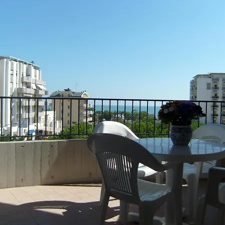 Lejlighedshotel Torre Del Mar 4*