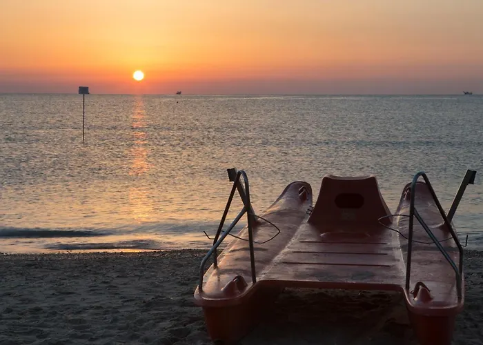 Torre Del Mar מלון דירות